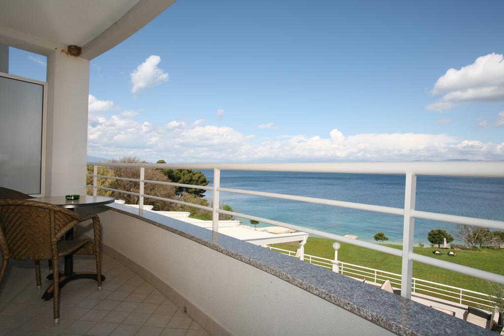Spa & Wellness Hotel Pinia Malinska Exterior foto