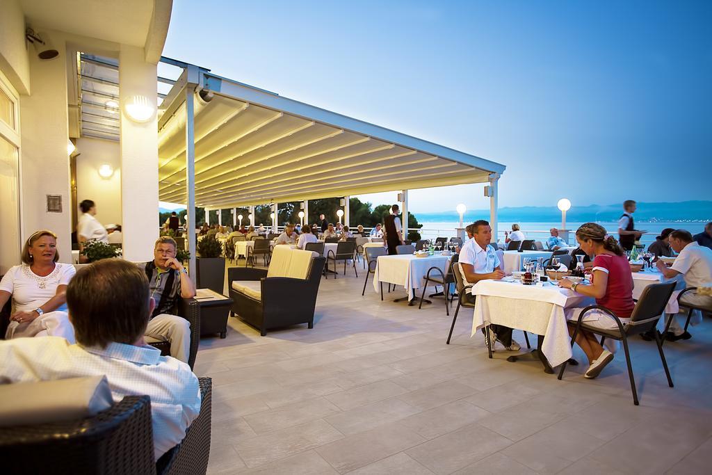 Spa & Wellness Hotel Pinia Malinska Exterior foto